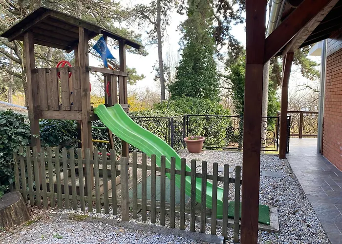 Pecs Cabin Rentals