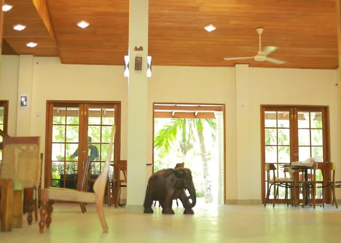 Unawatuna Cabin Rentals