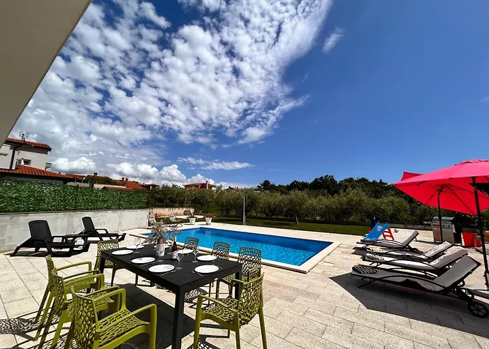 Novigrad (Istria) Cabin Rentals