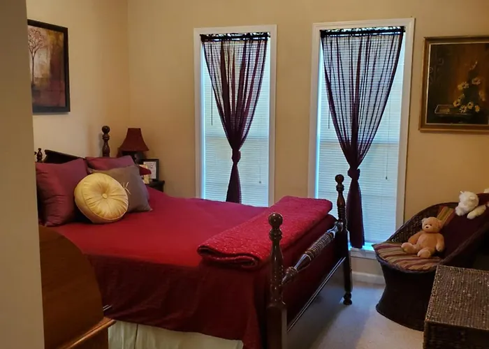 Oxford Cabin Rentals