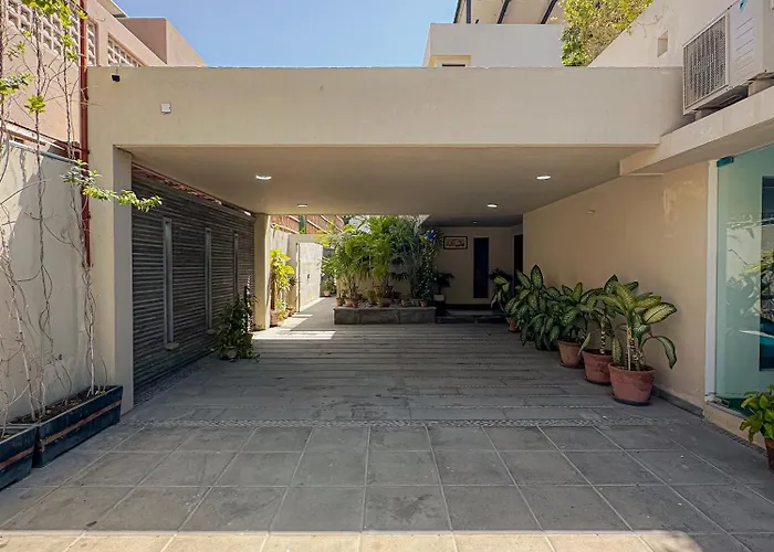 Karachi Cabin Rentals