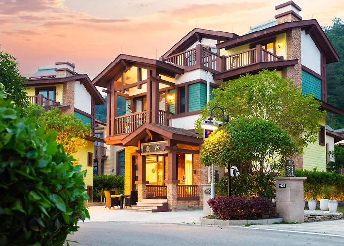 Zhangjiajie Cabin Rentals